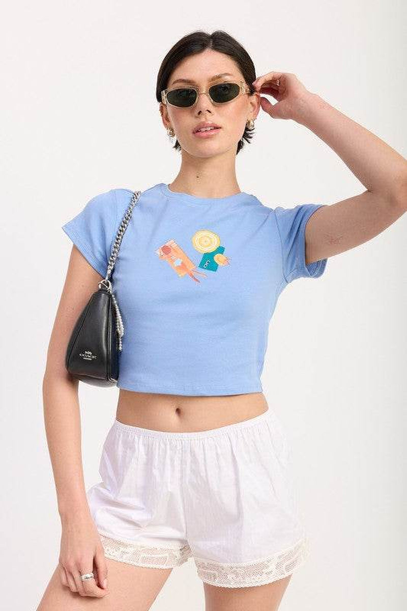 EMBROIDERED GRAPHIC BABY TEE